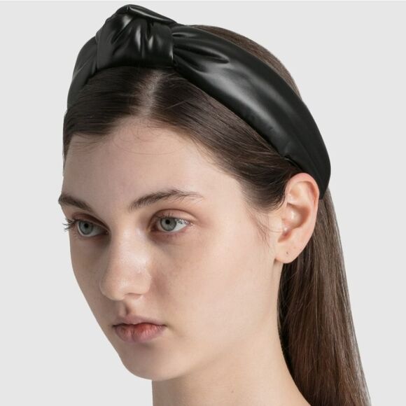 💖 2/$30 Womens Boho black top knot faux leather wide thick minimalist headband - Picture 4 of 14